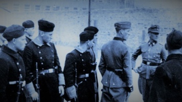 Идеологическая подготовка курсантов в учебном лагере СС «Травники»